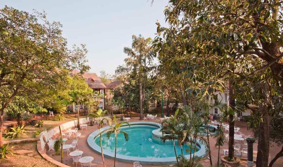 R Wood Resort Matheran Exterior foto