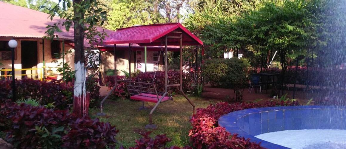 R Wood Resort Matheran Exterior foto